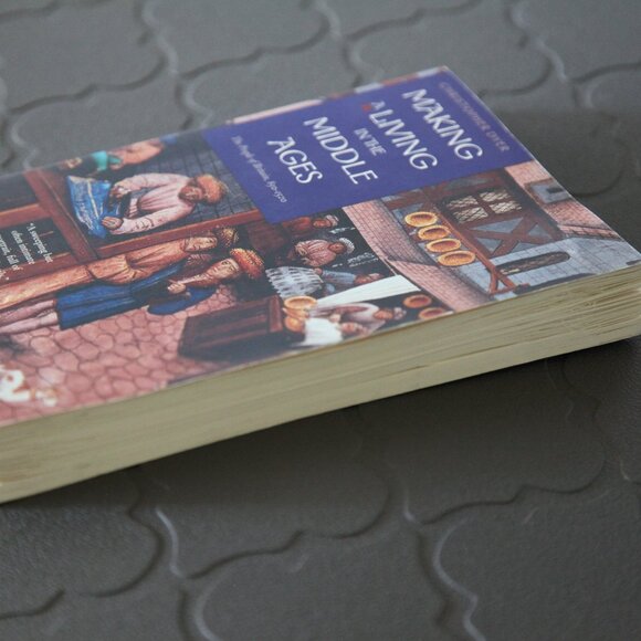 Making A Living in the Middle Ages: The People of Britain 850 to 1520 - Picture 3 of 4